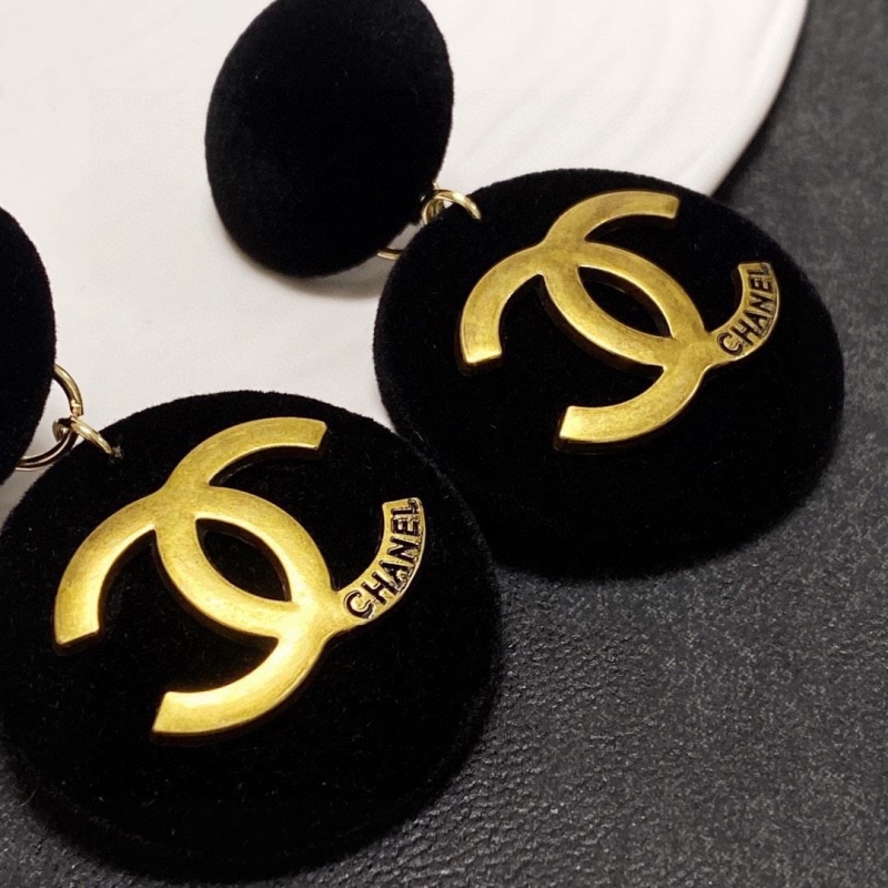 Ch**el earrings